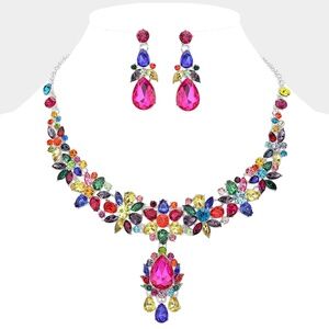 Teardrop Stone Cluster Pendant Flower Stone Embellished Evening Necklace Set